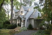 Images of a moderate Cape Cod style home in Muncie Indiana